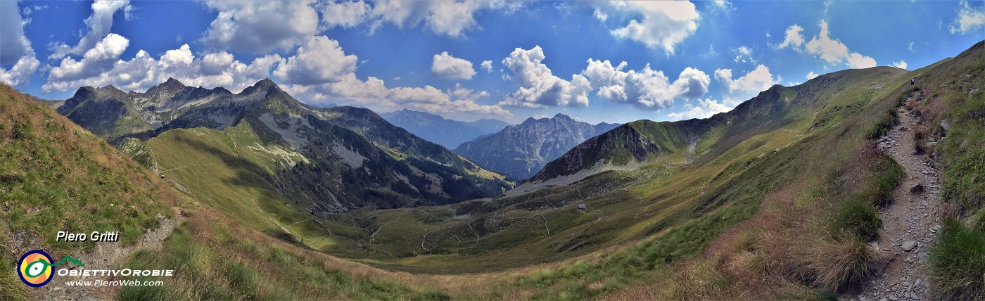 51 Evvia in salita pomeridiana dal Passo di Tartano (2108 m) alla Cima di Lemma ( 2348 m).jpg